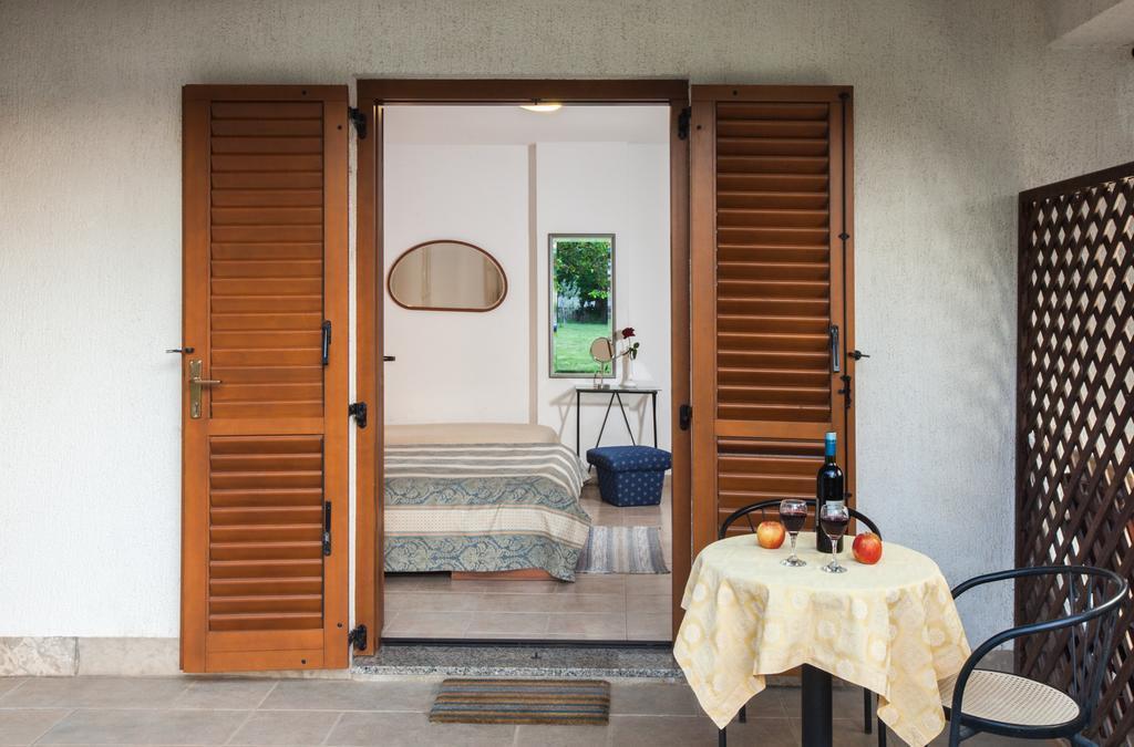 B&B Moderno Fažana Szoba fotó