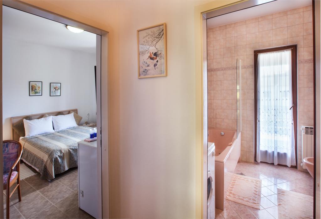 B&B Moderno Fažana Szoba fotó